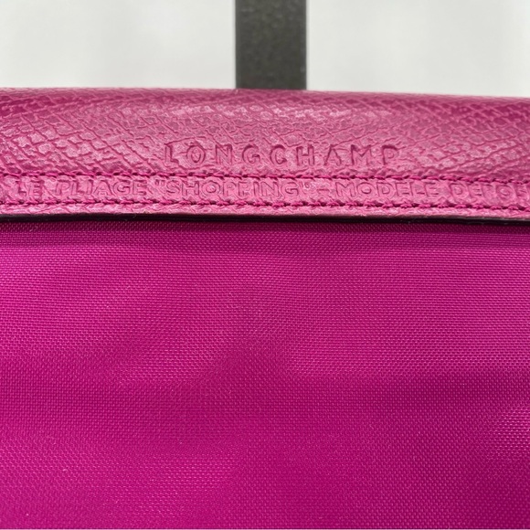 Longchamp fuchsia Le Pliage medium nylon tote bag - Picture 9 of 11
